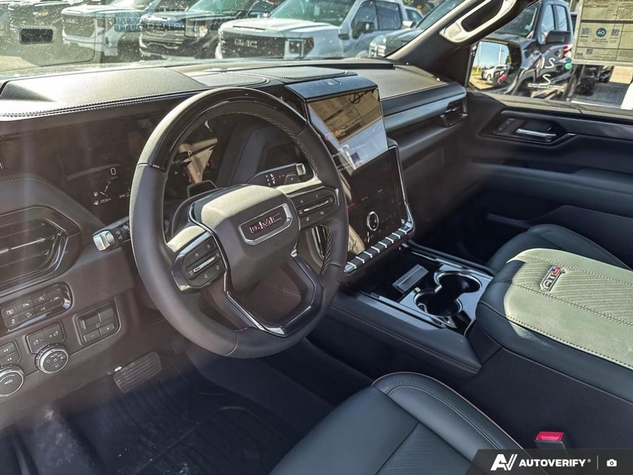 2026 GMC Yukon AT4 4dr 4x4 Photo