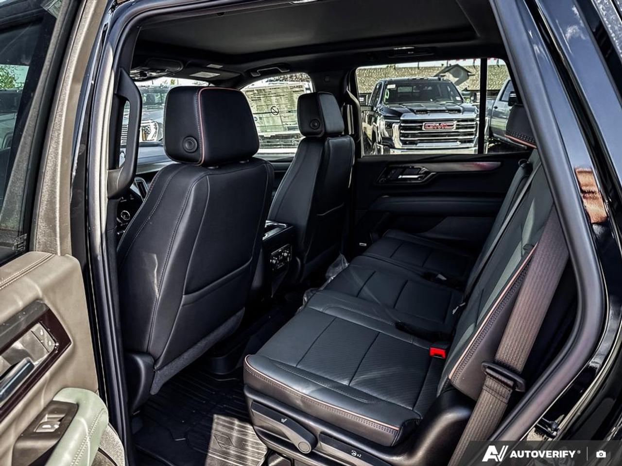 2026 GMC Yukon AT4 4dr 4x4 Photo