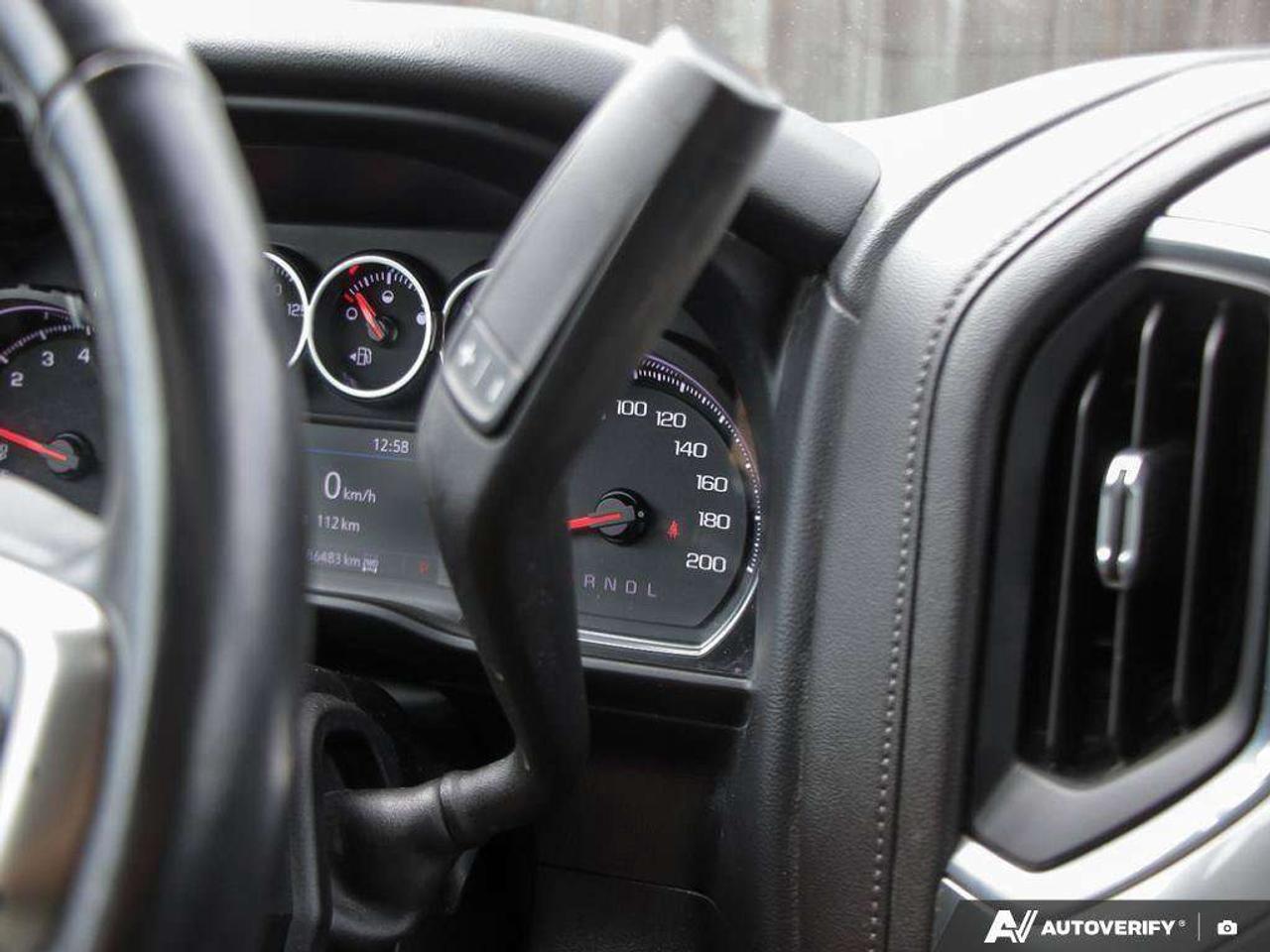 2021 Chevrolet Silverado 1500 LT TRAIL BOSS, 5.3L V8, 4X4, Z71 PGK, ALLOYS, LEATHER, SUNROOF, MACMASTER ORIGINAL, CERTIFIED PREOWNED! Photo