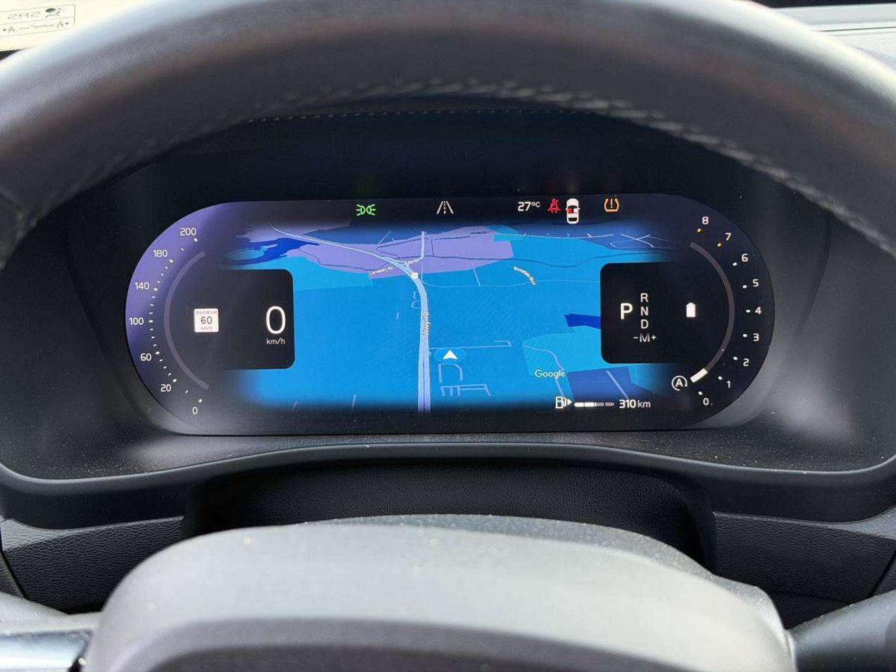 2024 Volvo XC40 B5 AWD Plus Dark Theme Photo