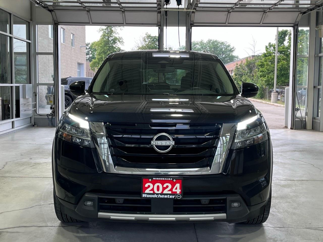2024 Nissan Pathfinder SL 4WD Photo1