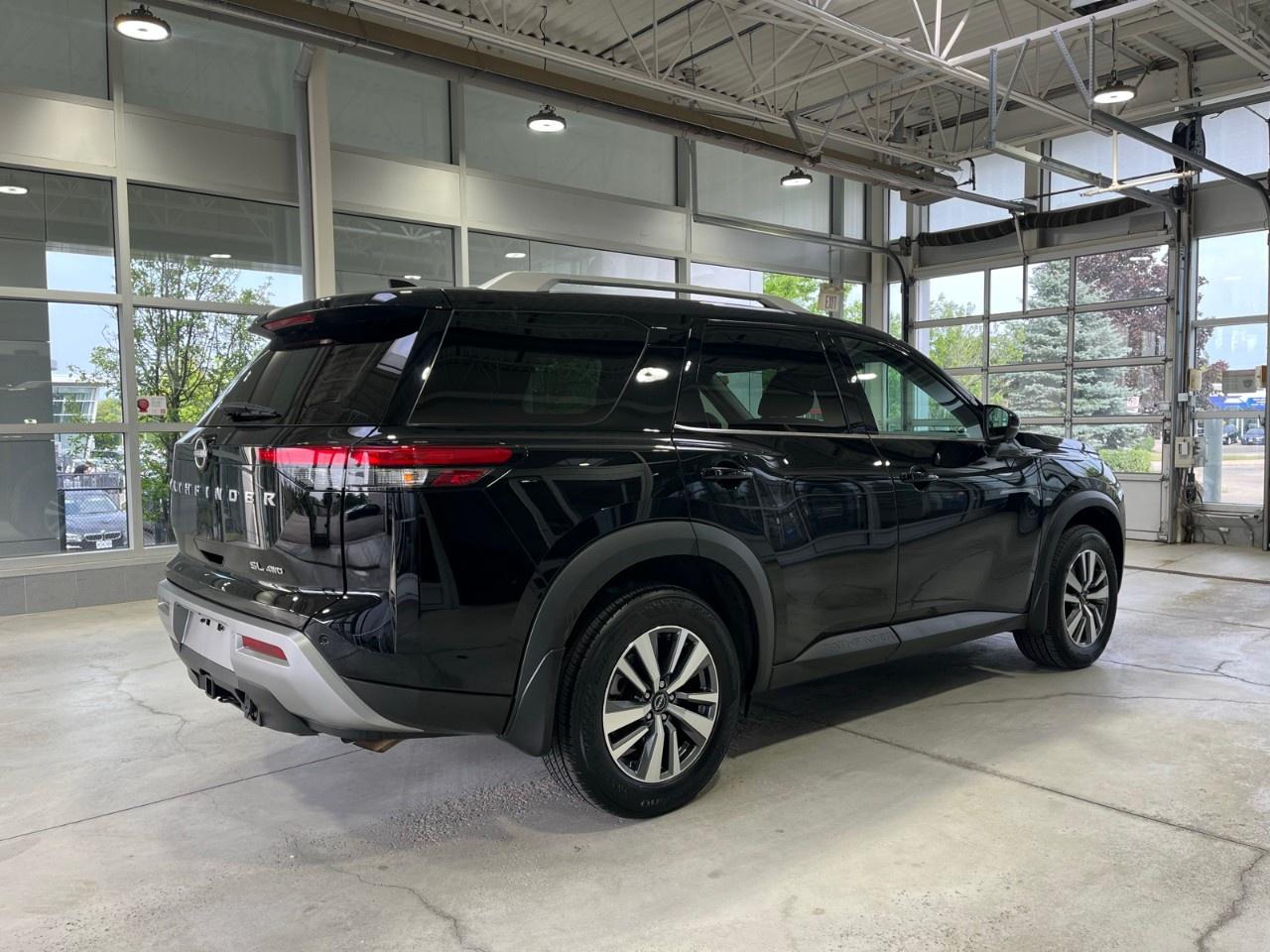 2024 Nissan Pathfinder SL 4WD Photo