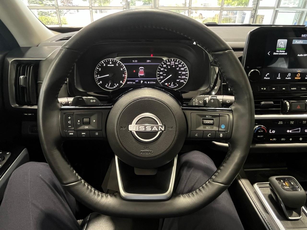 2024 Nissan Pathfinder SL 4WD Photo
