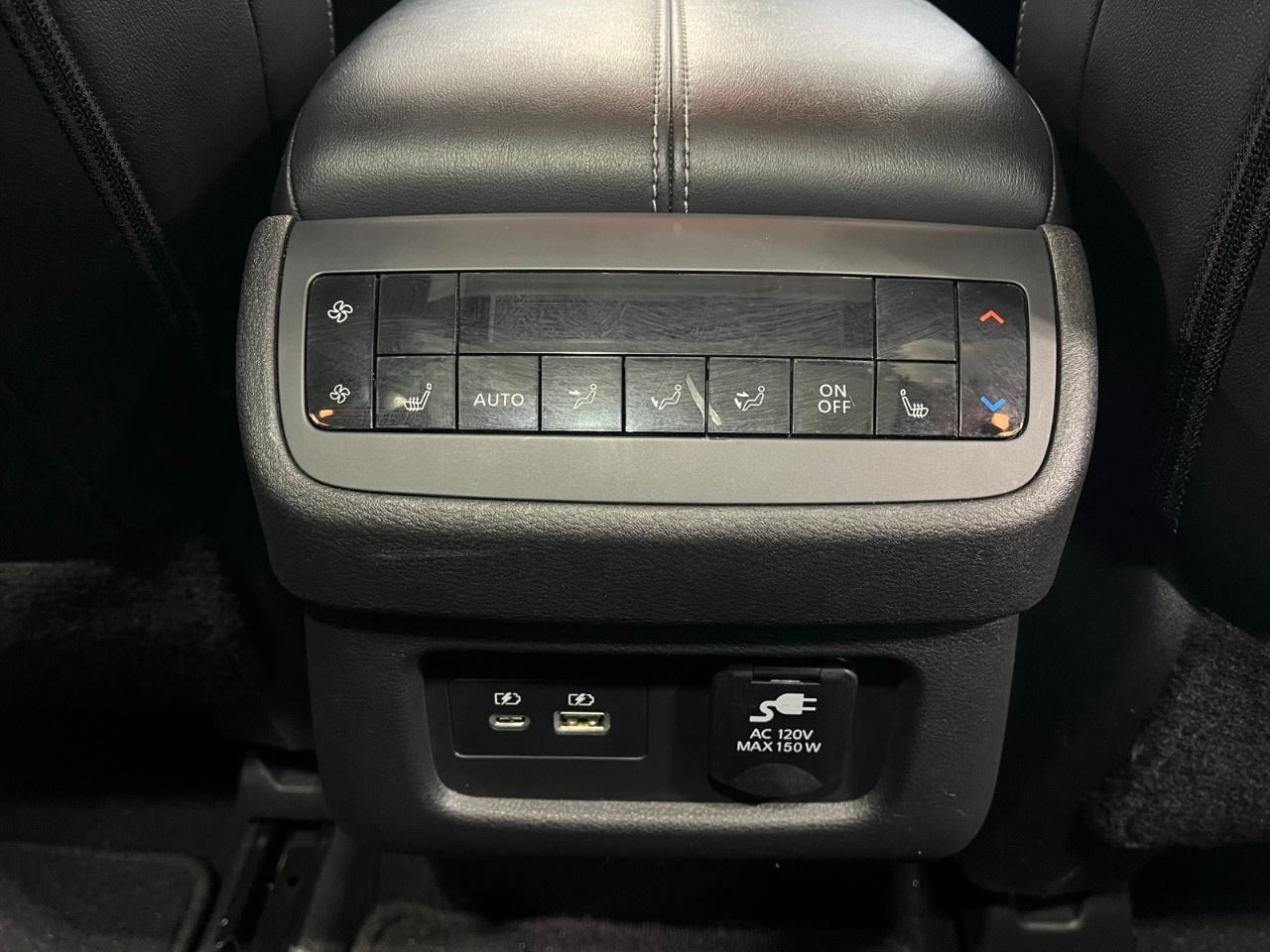 2024 Nissan Pathfinder SL 4WD Photo