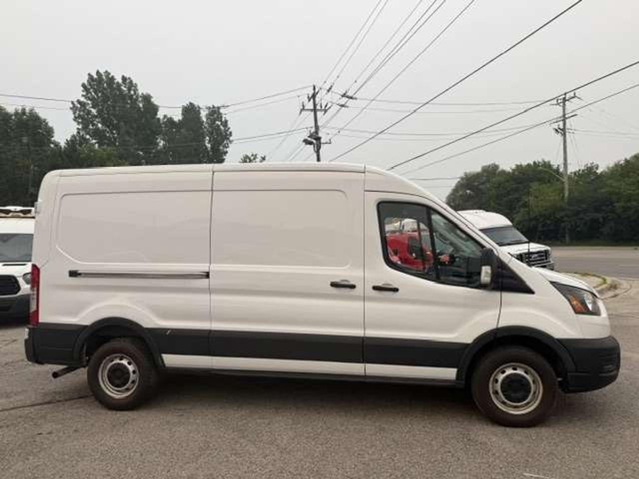 2024 Ford Transit 52,000 Kms from new. Factory warranty. Photo