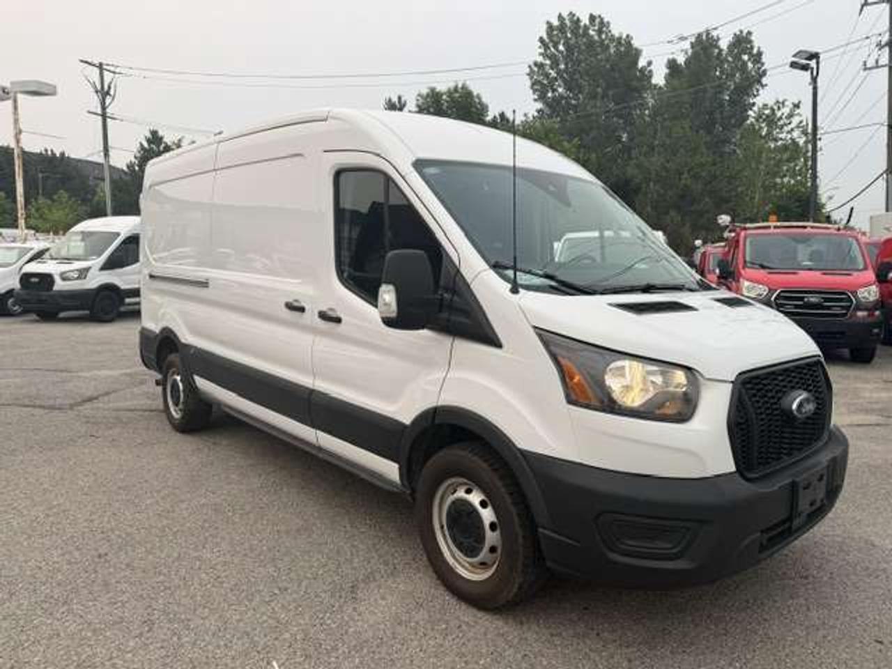 2024 Ford Transit 52,000 Kms from new. Factory warranty. Photo