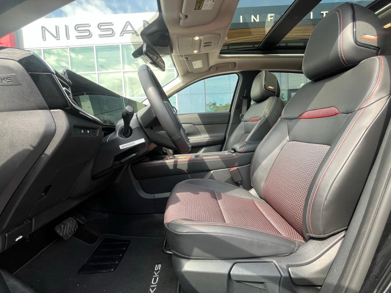 2025 Nissan Kicks SR AWD Photo