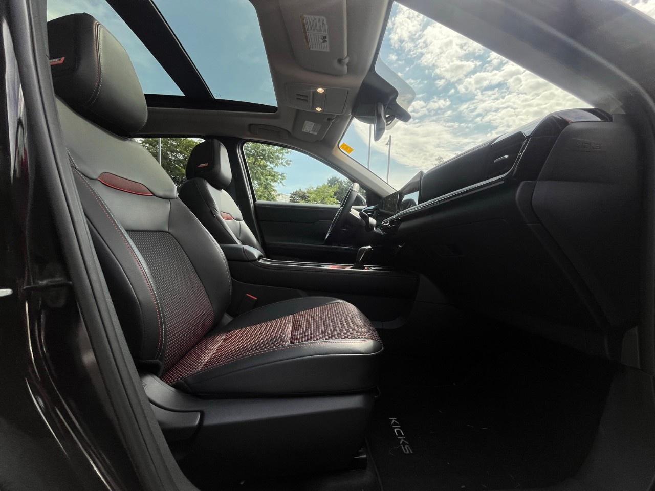 2025 Nissan Kicks SR AWD Photo