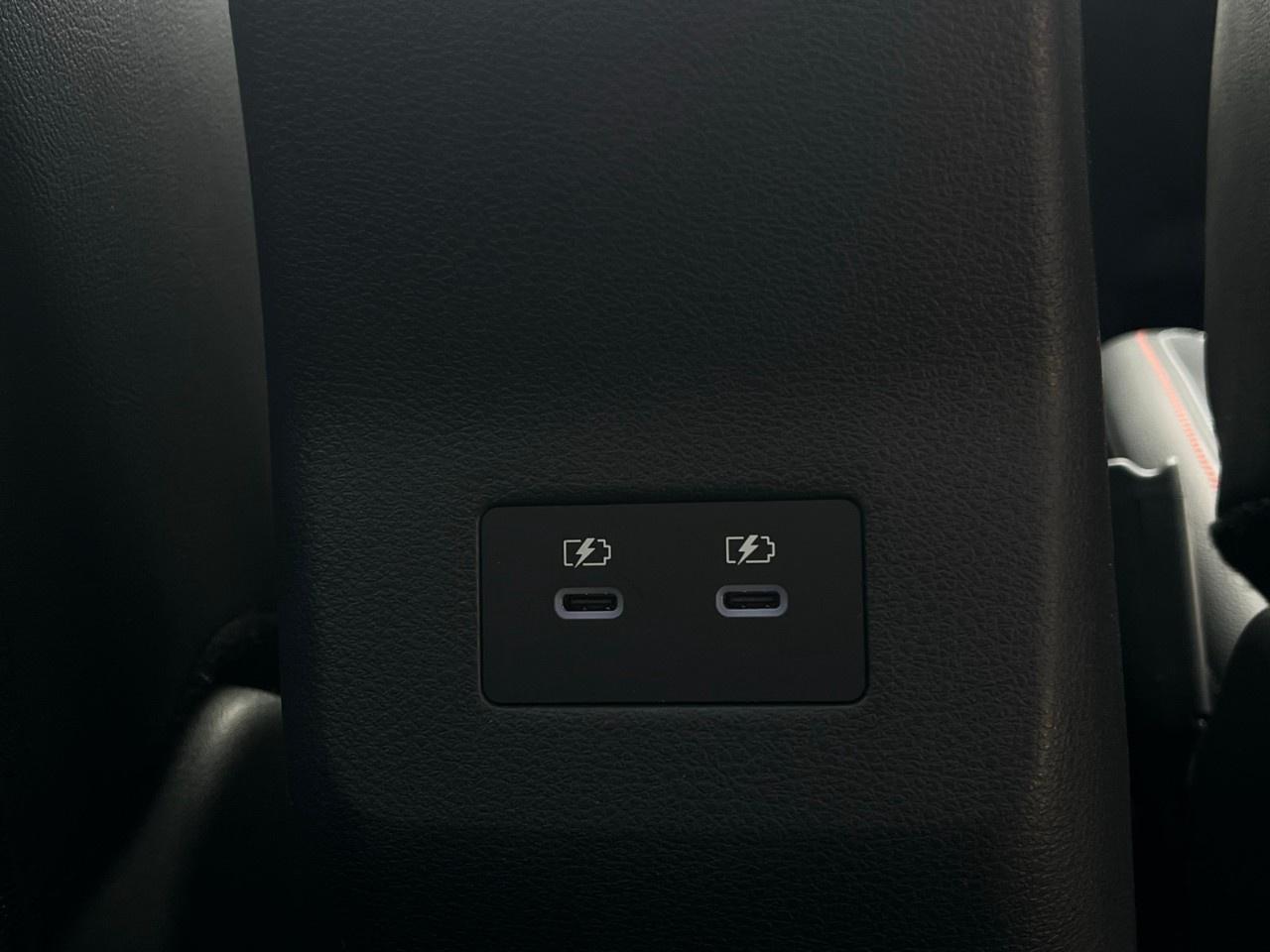 2025 Nissan Kicks SR AWD Photo