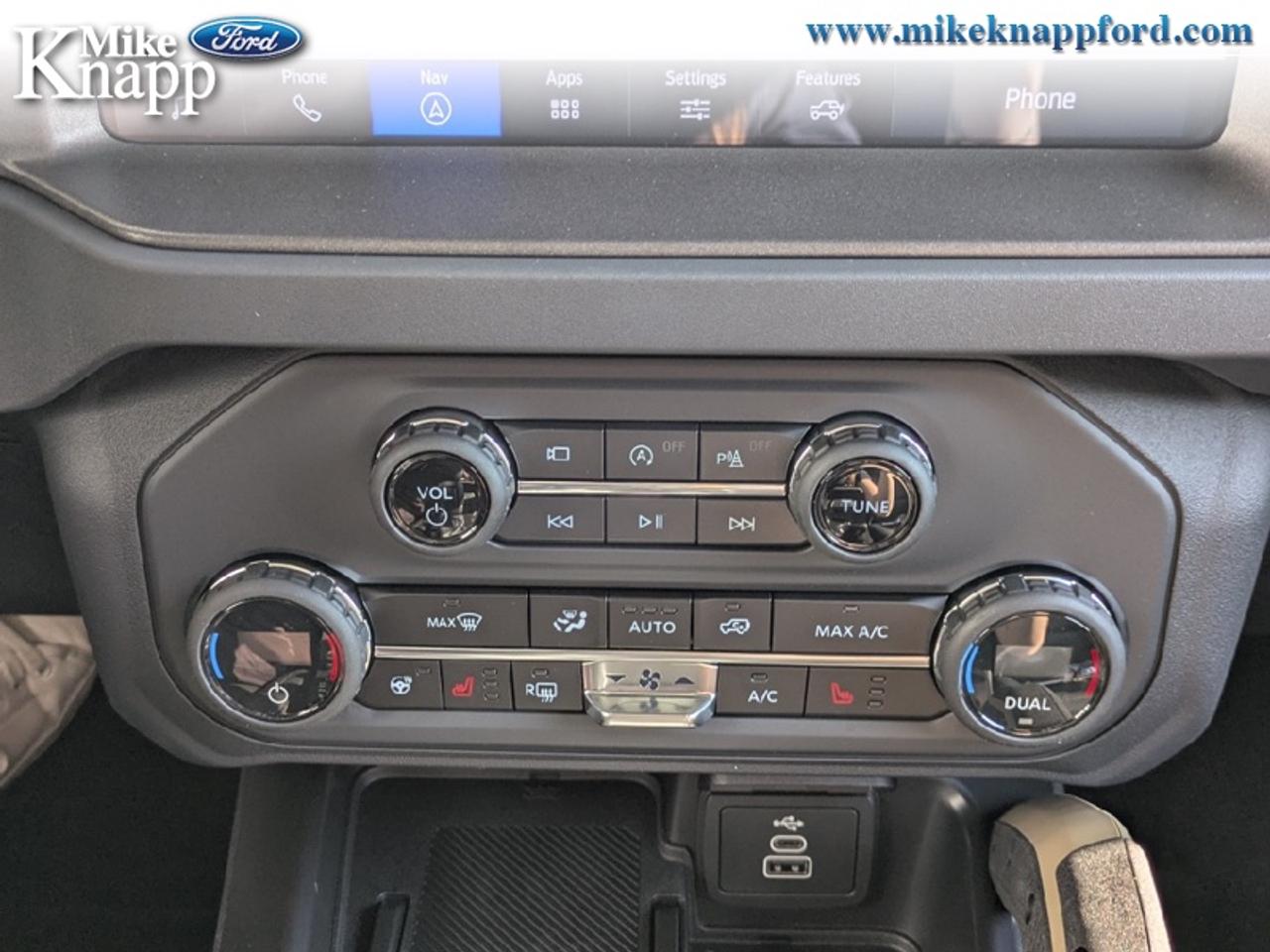 2026 Ford Bronco Badlands Photo