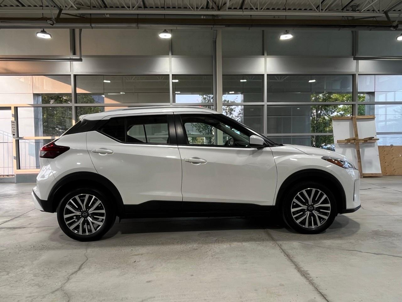 2022 Nissan Kicks SV FWD Photo