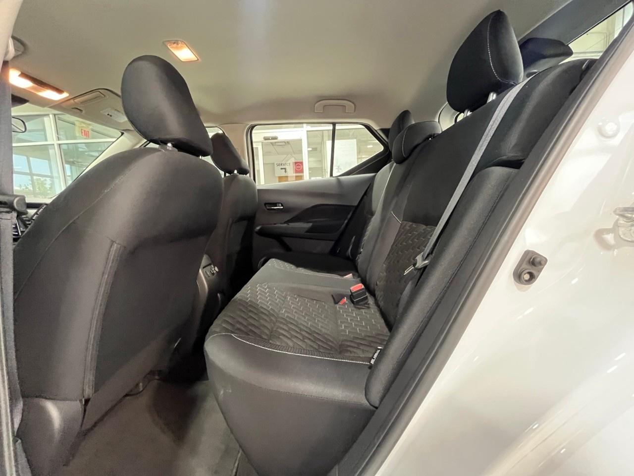 2022 Nissan Kicks SV FWD Photo
