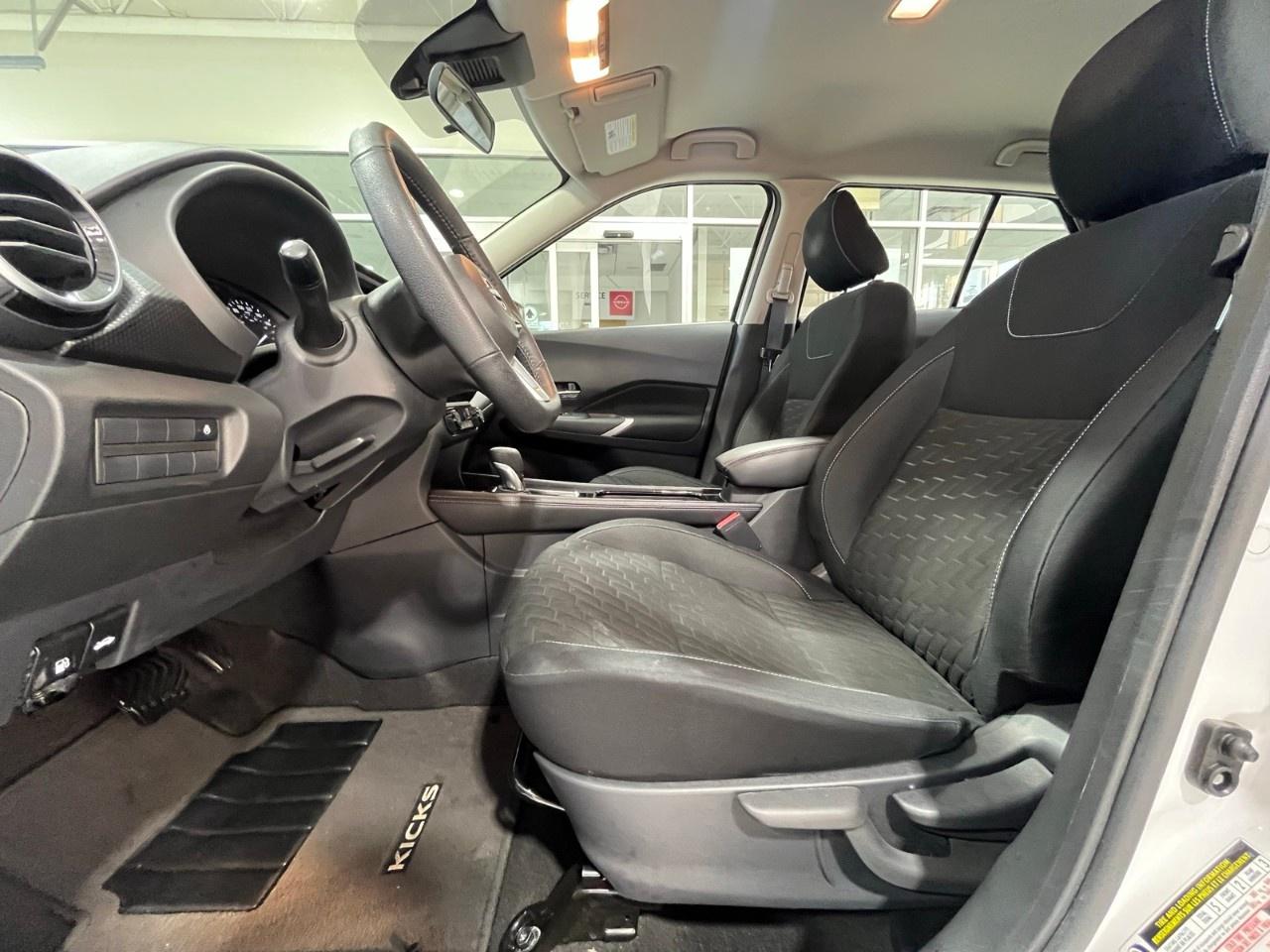 2022 Nissan Kicks SV FWD Photo