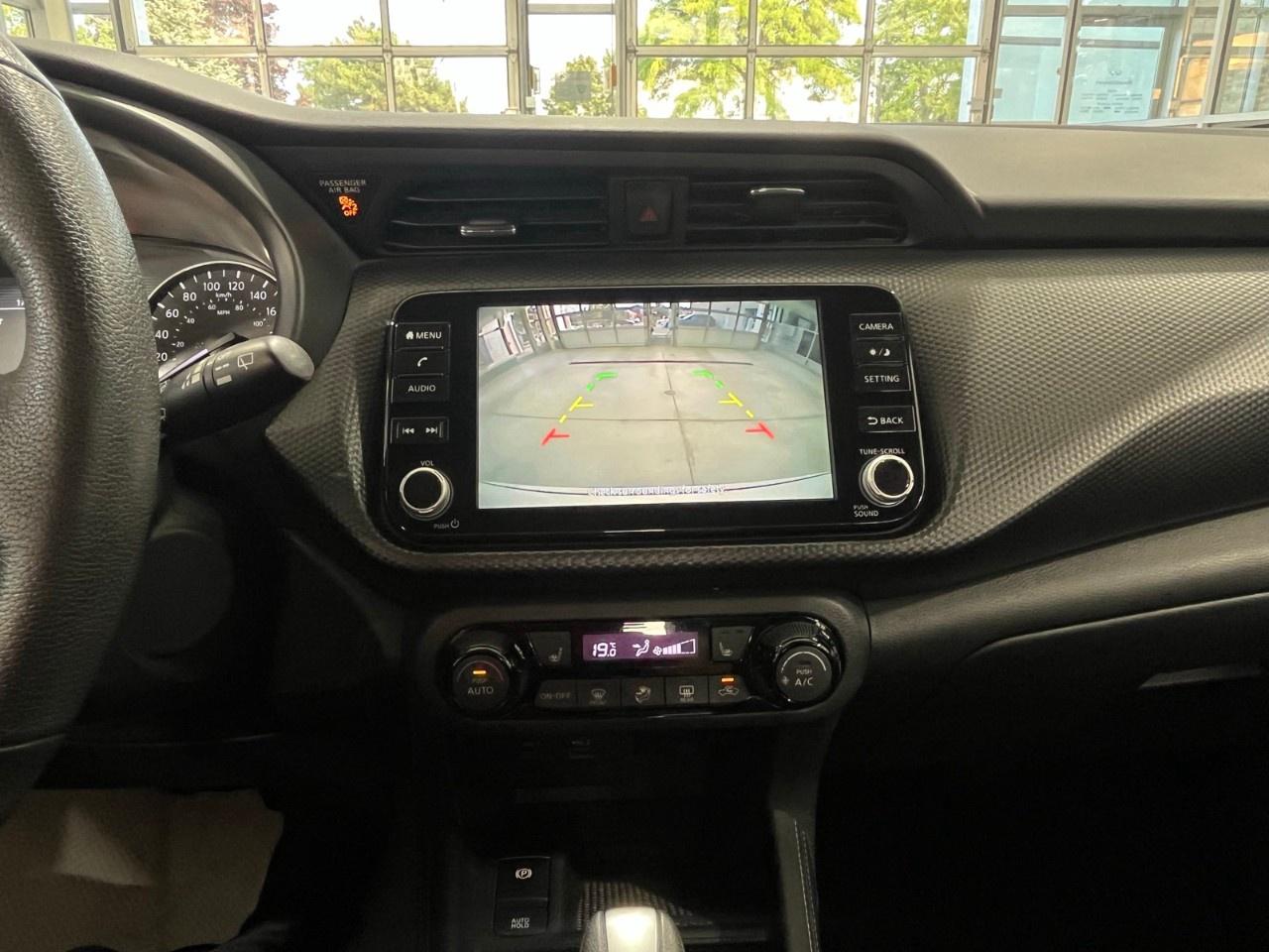 2022 Nissan Kicks SV FWD Photo