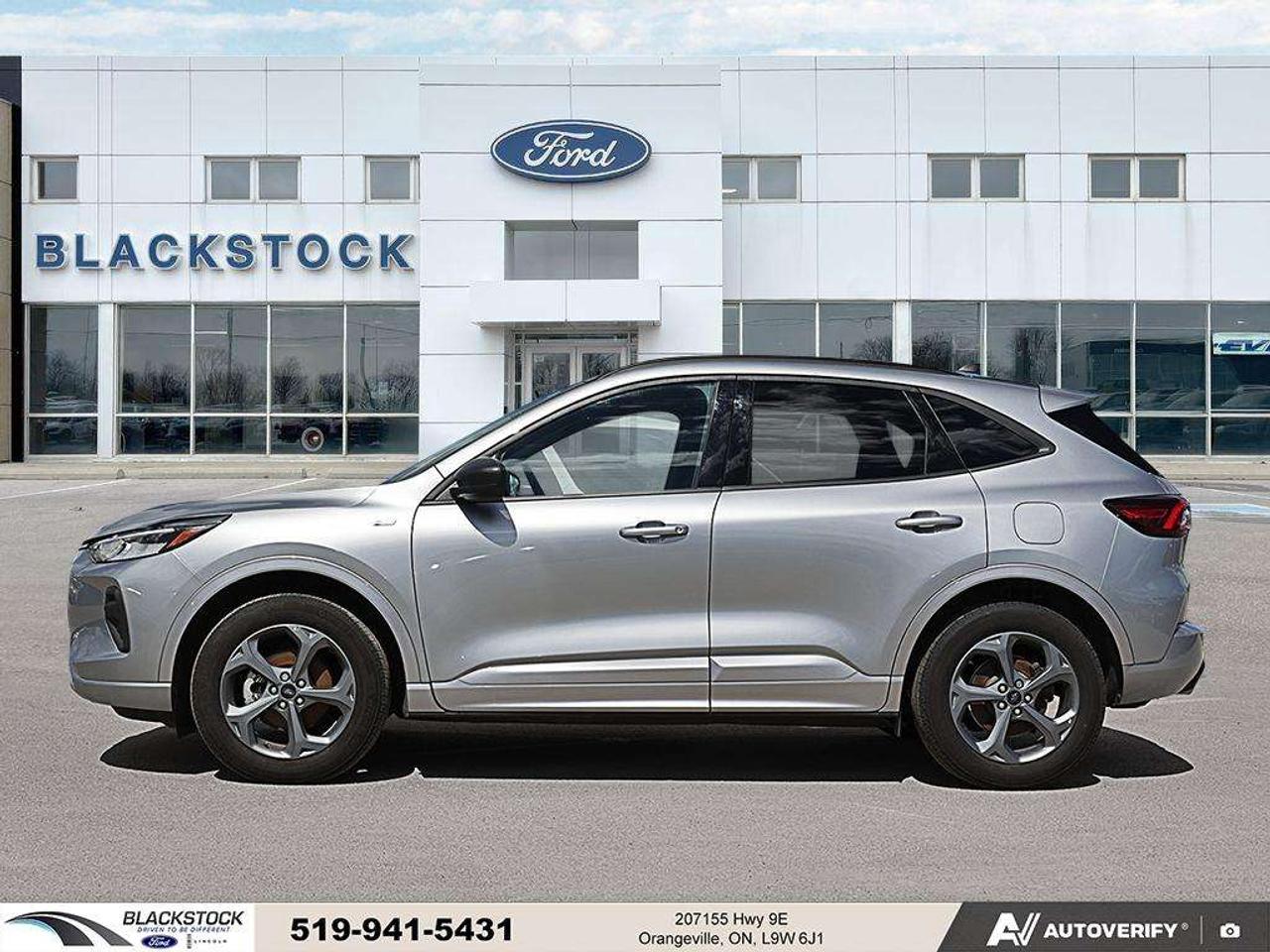 2024 Ford Escape ESCAPE ST LINE Photo3
