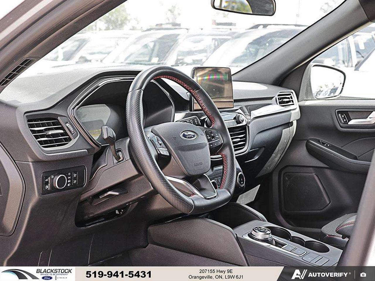 2024 Ford Escape ESCAPE ST LINE Photo