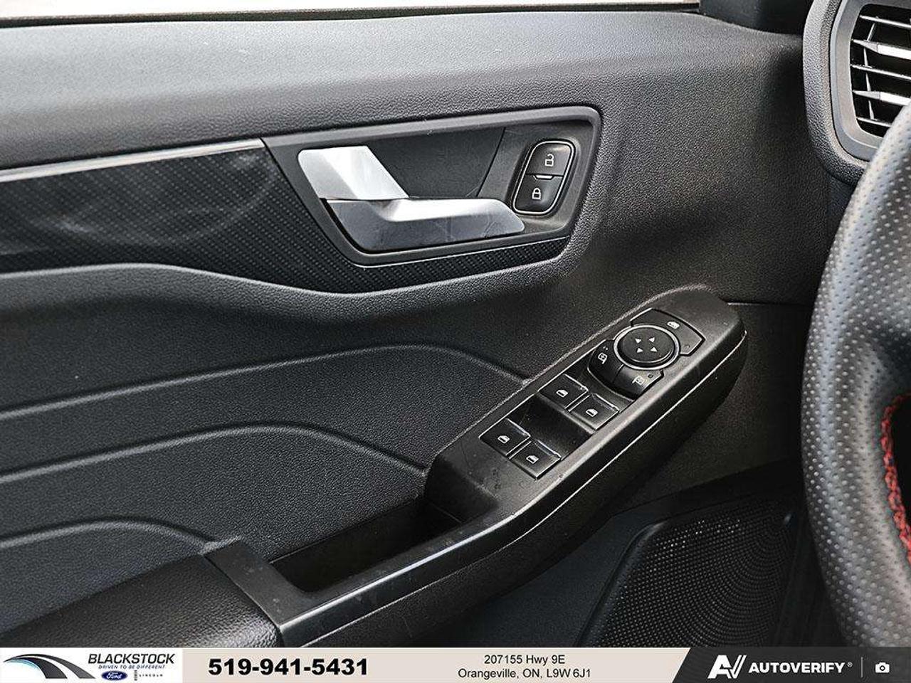 2024 Ford Escape ESCAPE ST LINE Photo