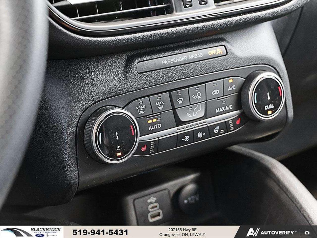 2024 Ford Escape ESCAPE ST LINE Photo