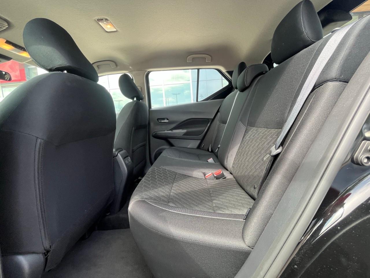 2025 Nissan Kicks Play SV FWD Photo