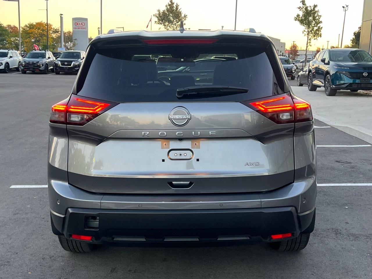 2025 Nissan Rogue AWD SV Moonroof Photo
