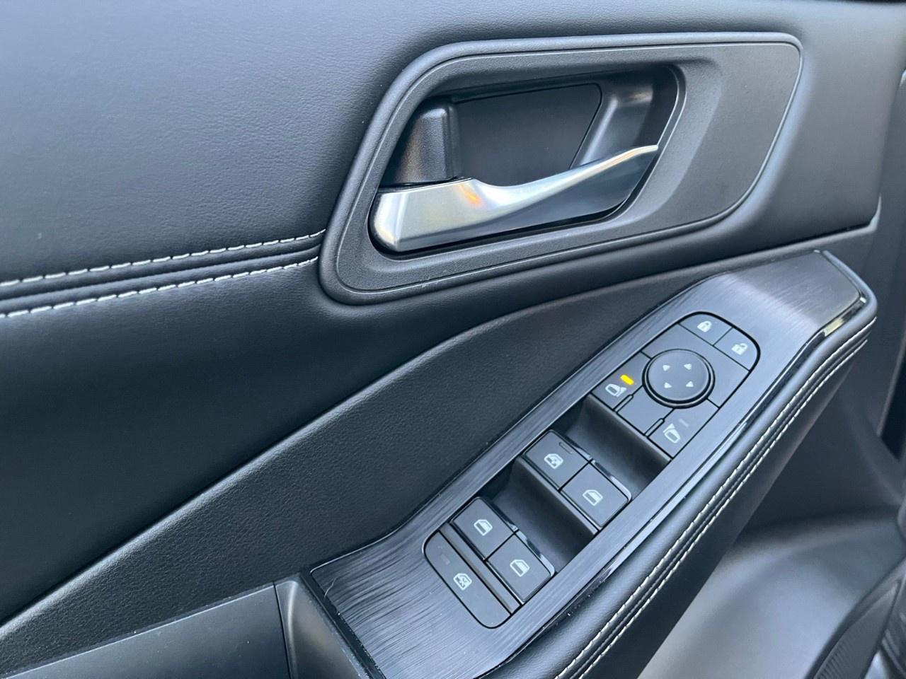 2025 Nissan Rogue AWD SV Moonroof Photo