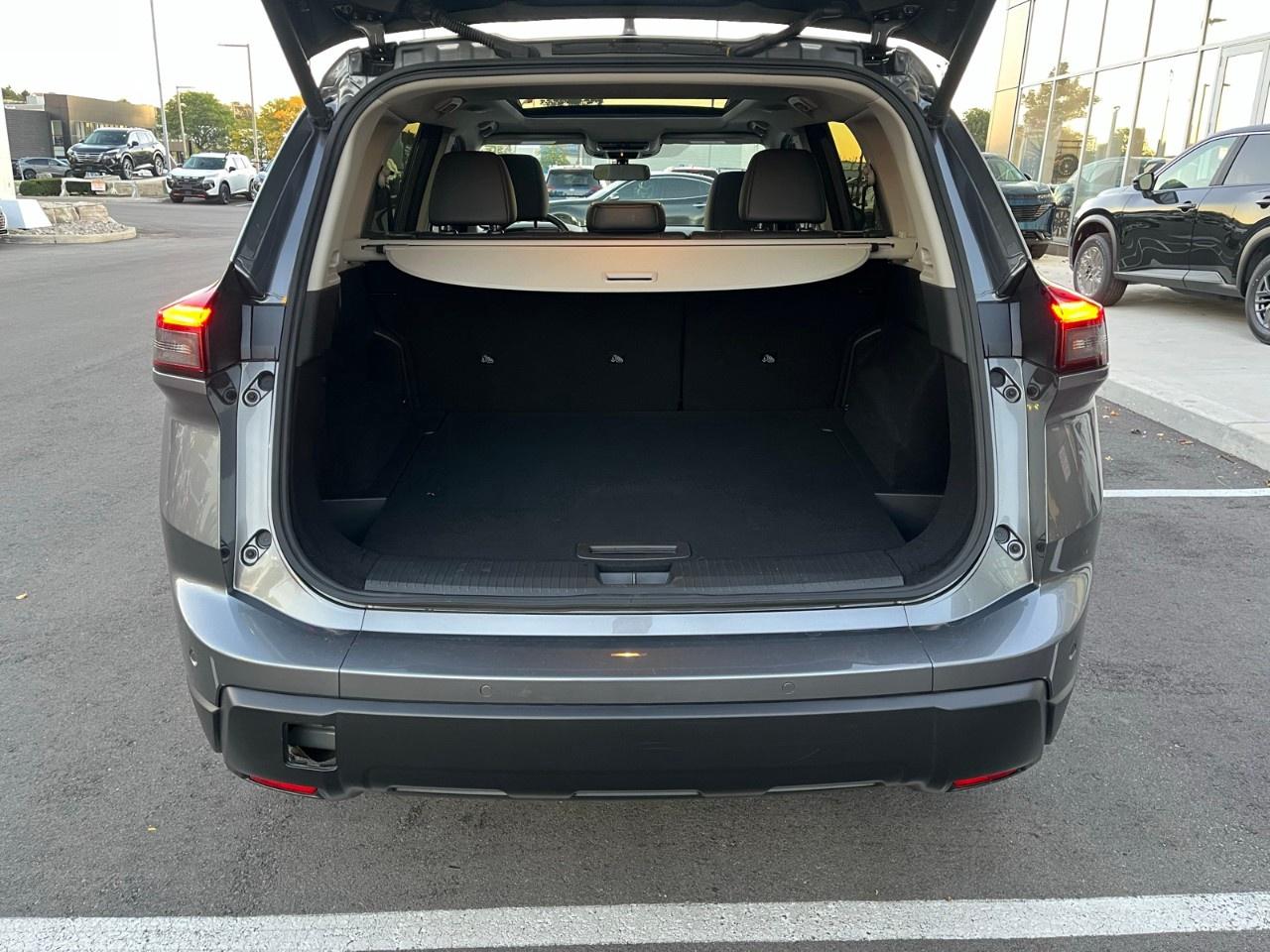 2025 Nissan Rogue AWD SV Moonroof Photo