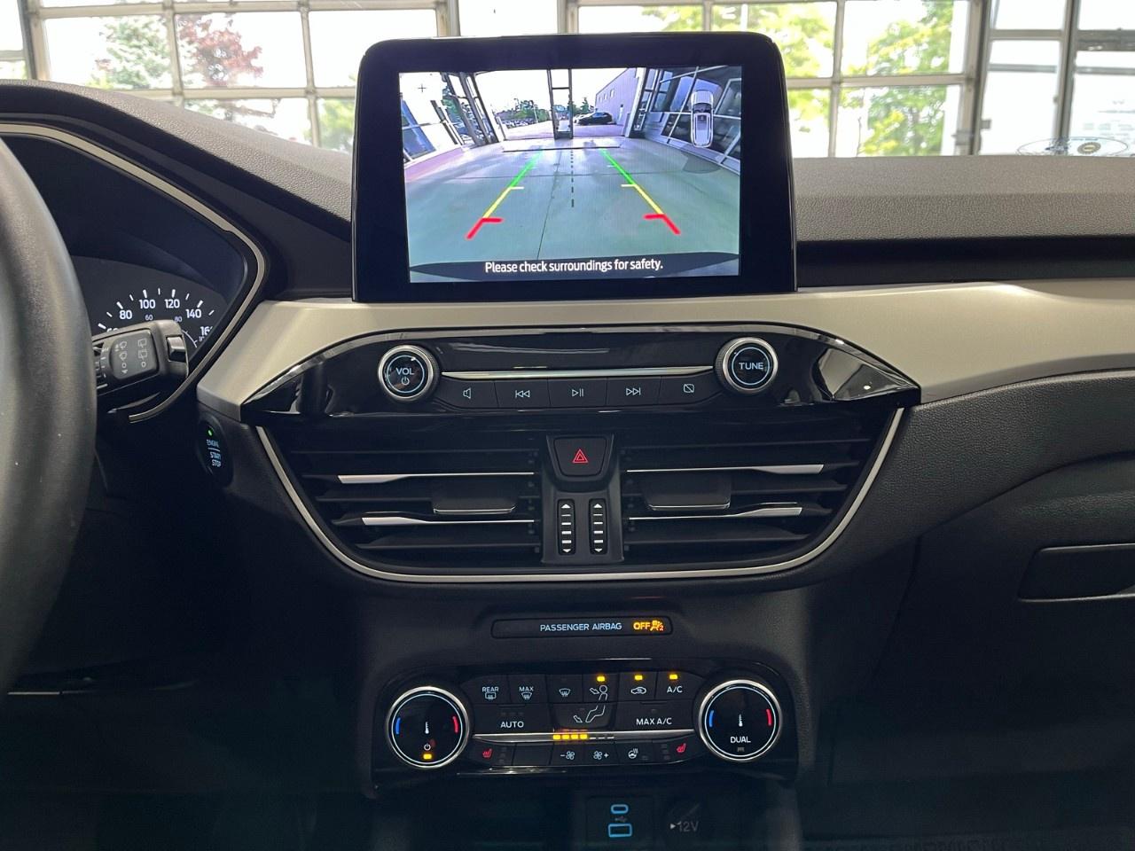 2022 Ford Escape SEL AWD Photo