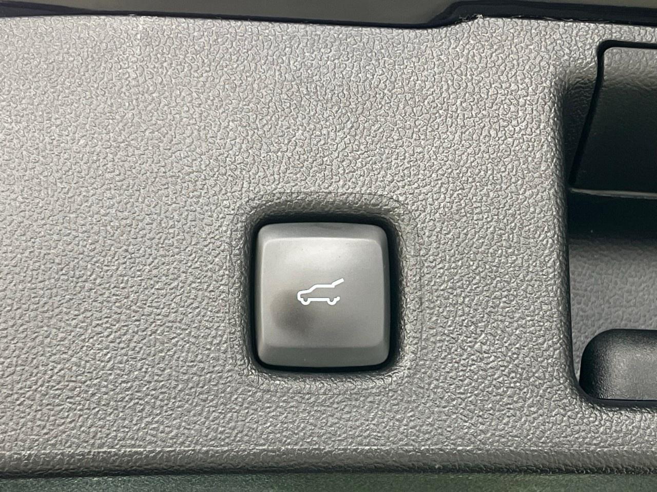 2022 Ford Escape SEL AWD Photo
