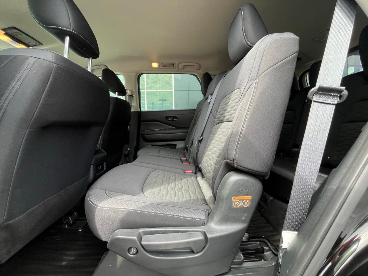 2025 Nissan Pathfinder S 4WD Photo