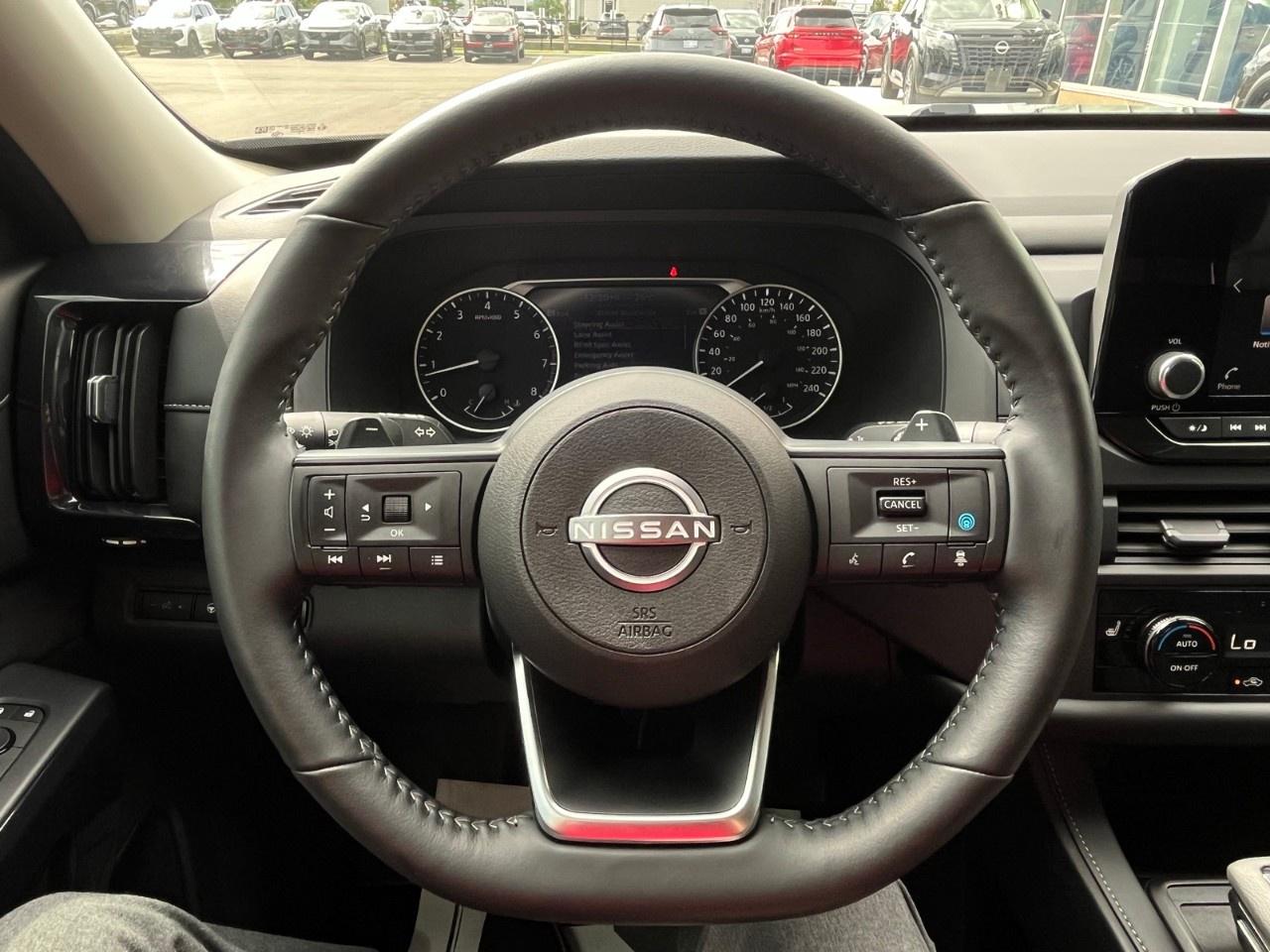 2025 Nissan Pathfinder S 4WD Photo