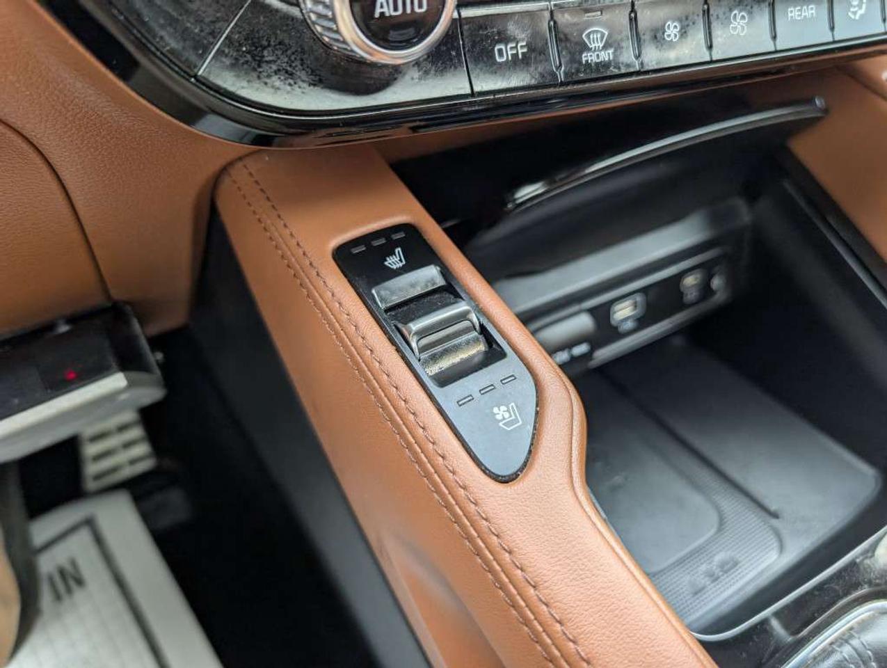 2023 Kia Telluride X-PRO NAV LEATHER ROOF CAMERA HTD COOLED SEATS Photo