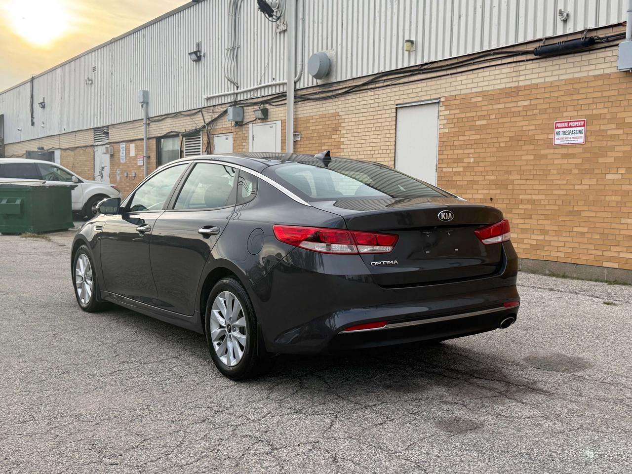 2016 Kia Optima LX+ l FWD l 2.4L l 4Cyl l 3 Year Warranty l 2 Keys Photo