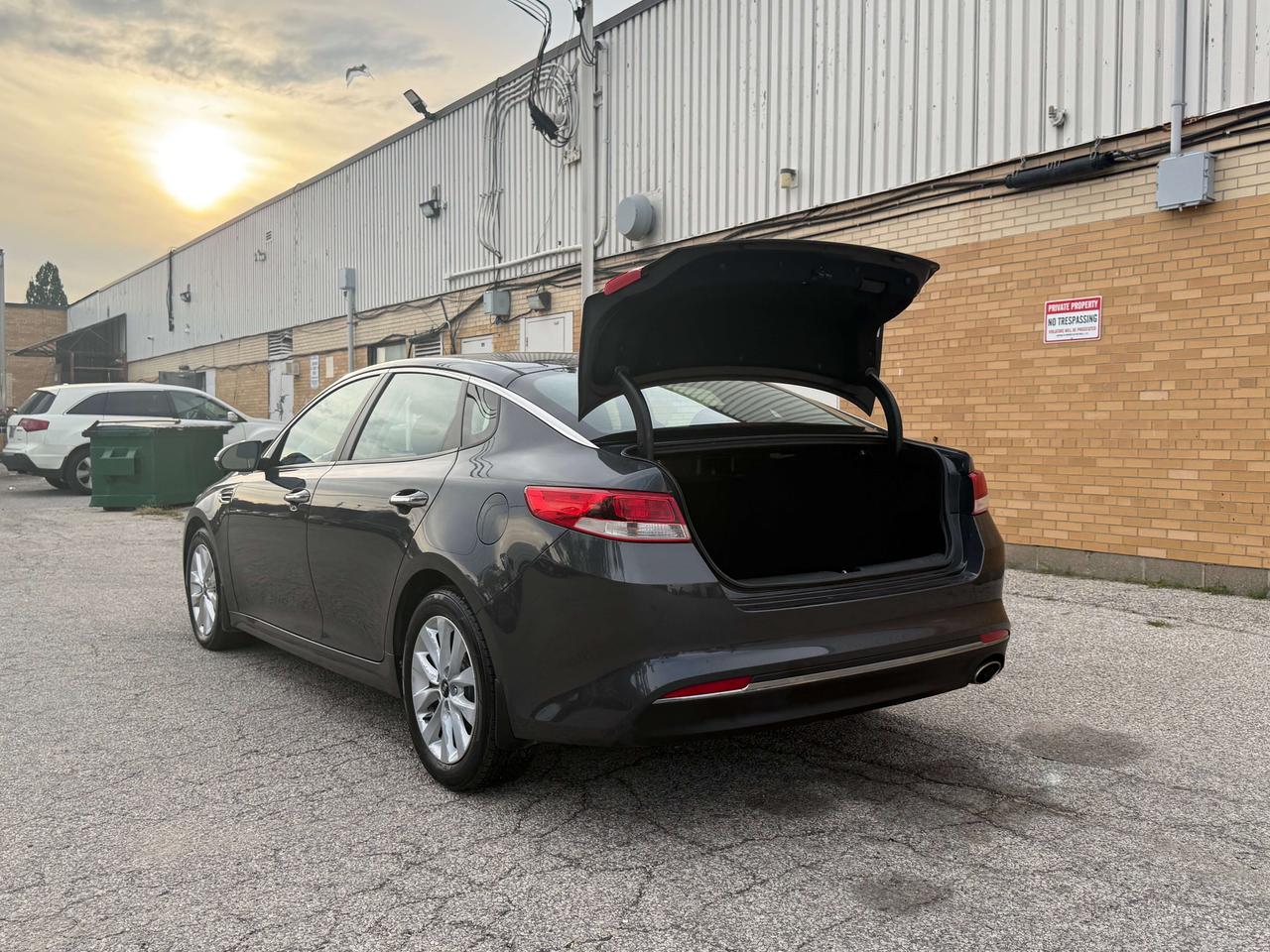 2016 Kia Optima LX+ l FWD l 2.4L l 4Cyl l 3 Year Warranty l 2 Keys Photo