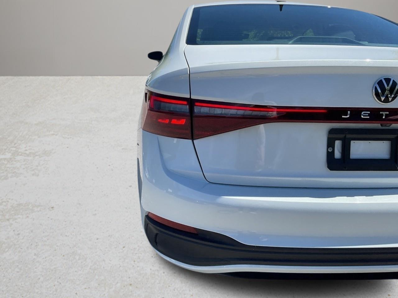 2025 Volkswagen Jetta Comfortline 4dr Sedan Photo