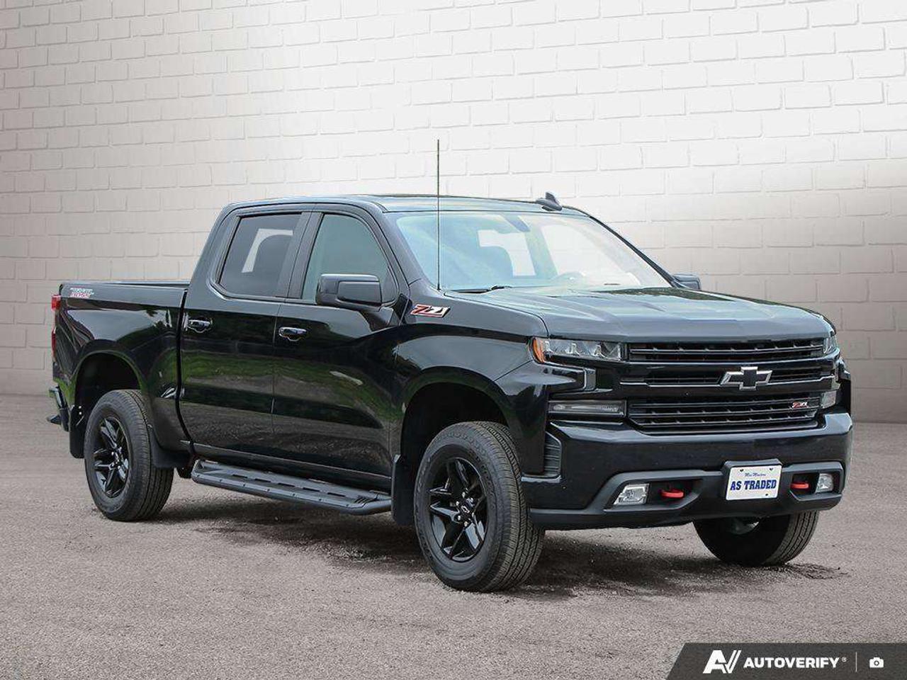 2021 Chevrolet Silverado 1500 LT TRAIL BOSS, 5.3L V8, 4X4, Z71 PGK, ALLOYS, LEATHER, SUNROOF, MACMASTER ORIGINAL, CERTIFIED PREOWNED! Photo