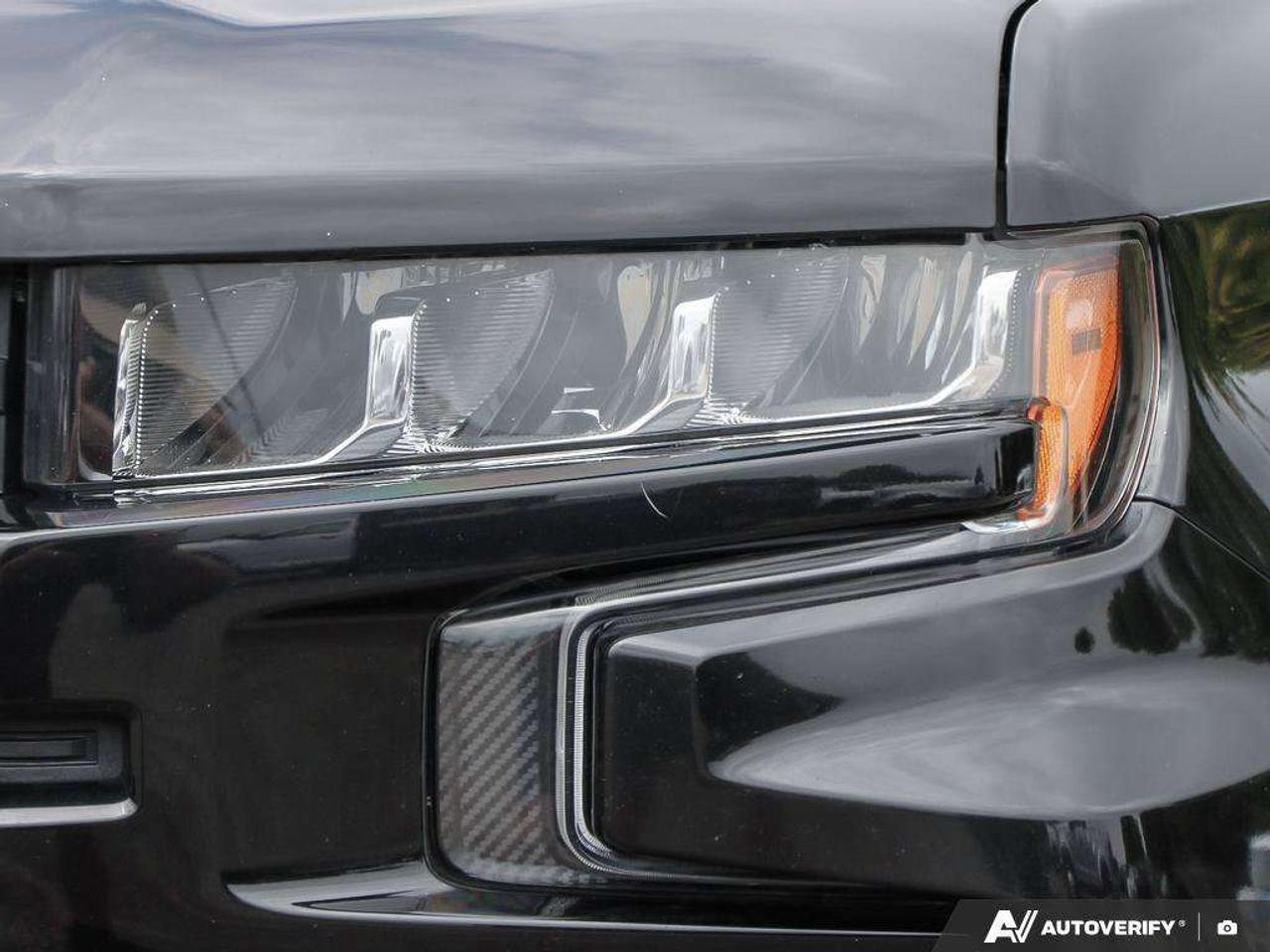 2021 Chevrolet Silverado 1500 LT TRAIL BOSS, 5.3L V8, 4X4, Z71 PGK, ALLOYS, LEATHER, SUNROOF, MACMASTER ORIGINAL, CERTIFIED PREOWNED! Photo