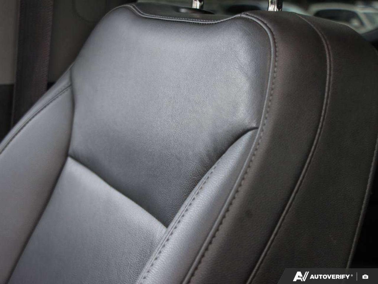 2021 Chevrolet Silverado 1500 LT TRAIL BOSS, 5.3L V8, 4X4, Z71 PGK, ALLOYS, LEATHER, SUNROOF, MACMASTER ORIGINAL, CERTIFIED PREOWNED! Photo