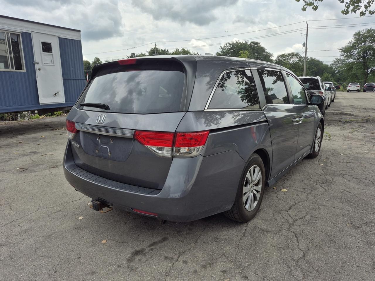 2016 Honda Odyssey EX Photo