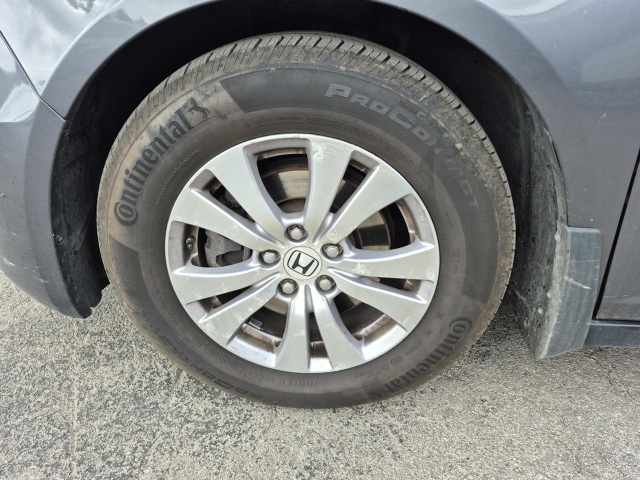 2016 Honda Odyssey EX Photo