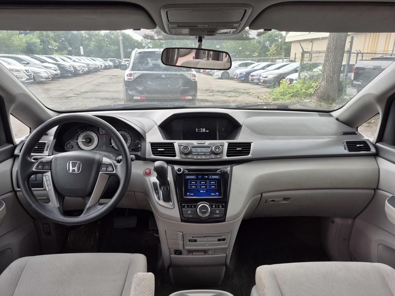 2016 Honda Odyssey EX Photo