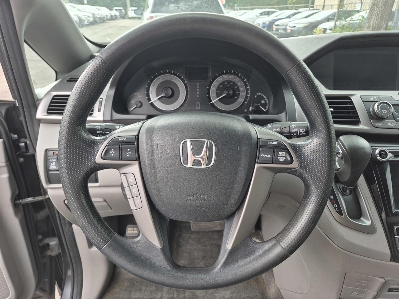 2016 Honda Odyssey EX Photo