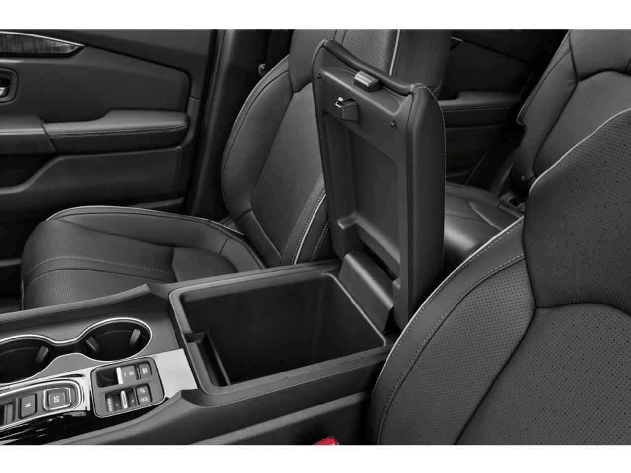 2023 Honda Pilot Touring 4dr All-Wheel Drive Photo