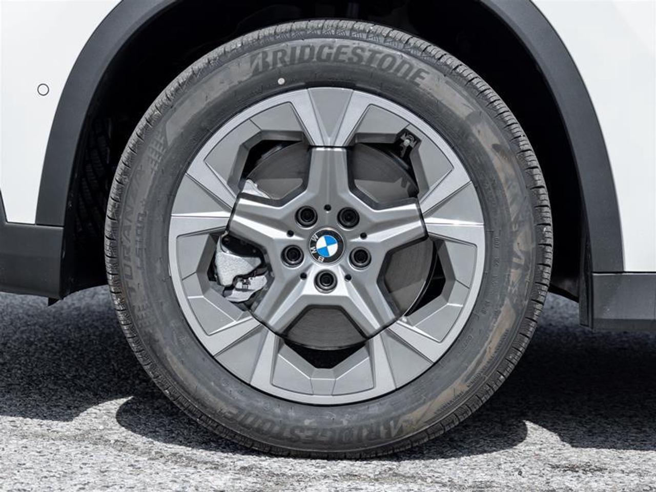 2027 BMW X1 xDrive28i 4dr All-wheel Drive Sports Activity Vehicle Photo4