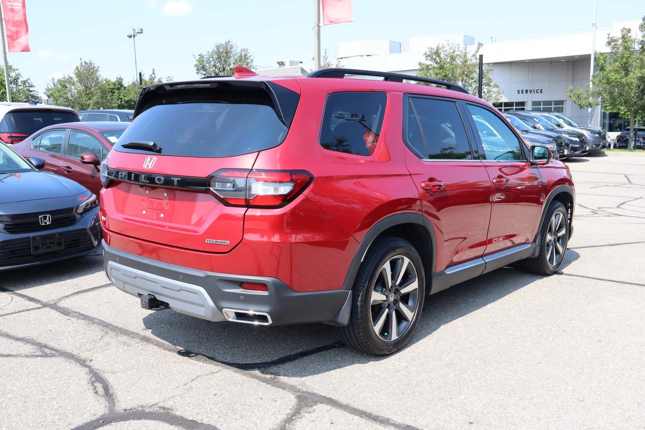 2025 Honda Pilot Touring 4dr All-Wheel Drive Photo4