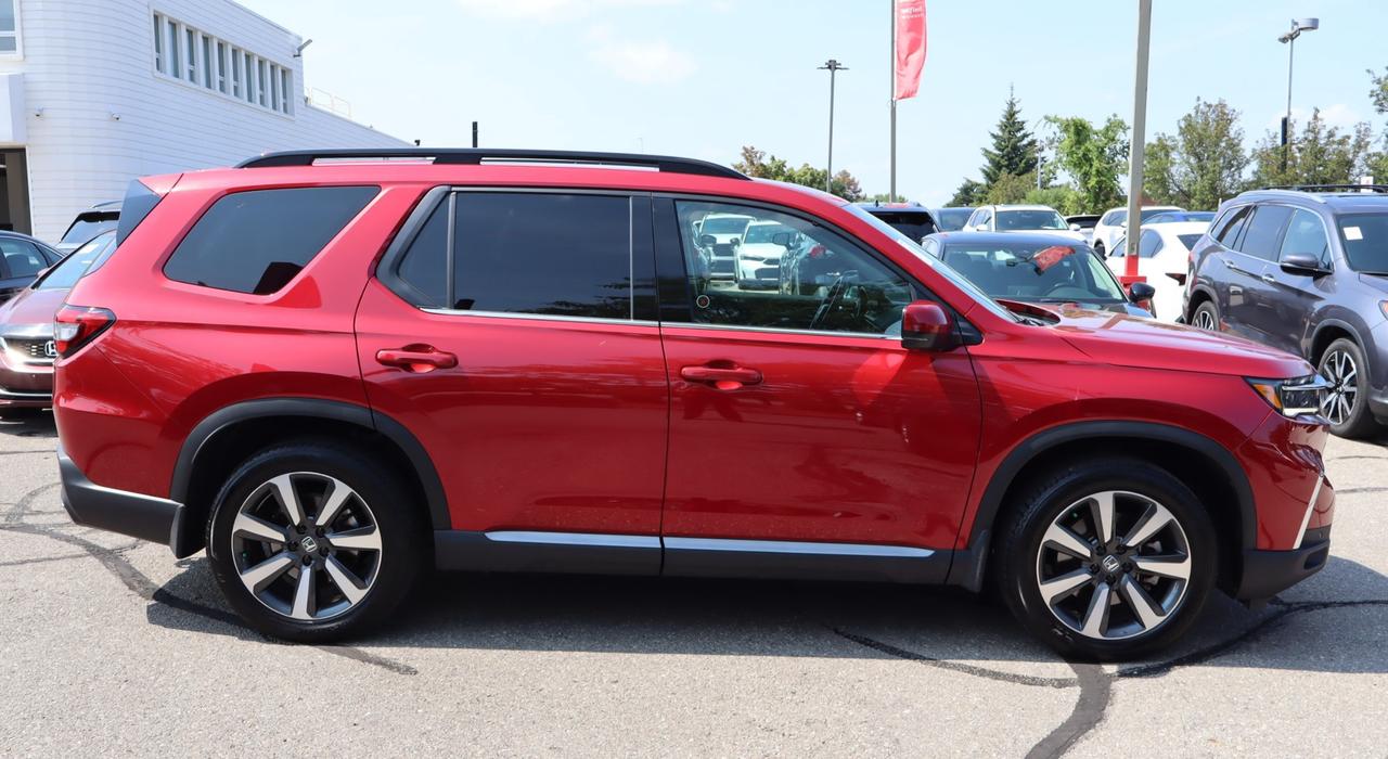 2025 Honda Pilot Touring 4dr All-Wheel Drive Photo
