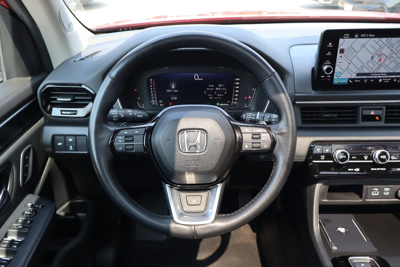 2025 Honda Pilot Touring 4dr All-Wheel Drive Photo