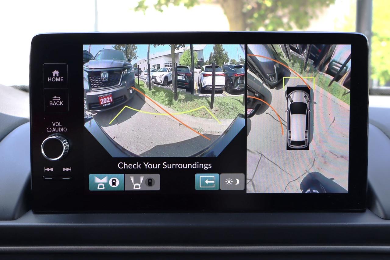 2025 Honda Pilot Touring 4dr All-Wheel Drive Photo