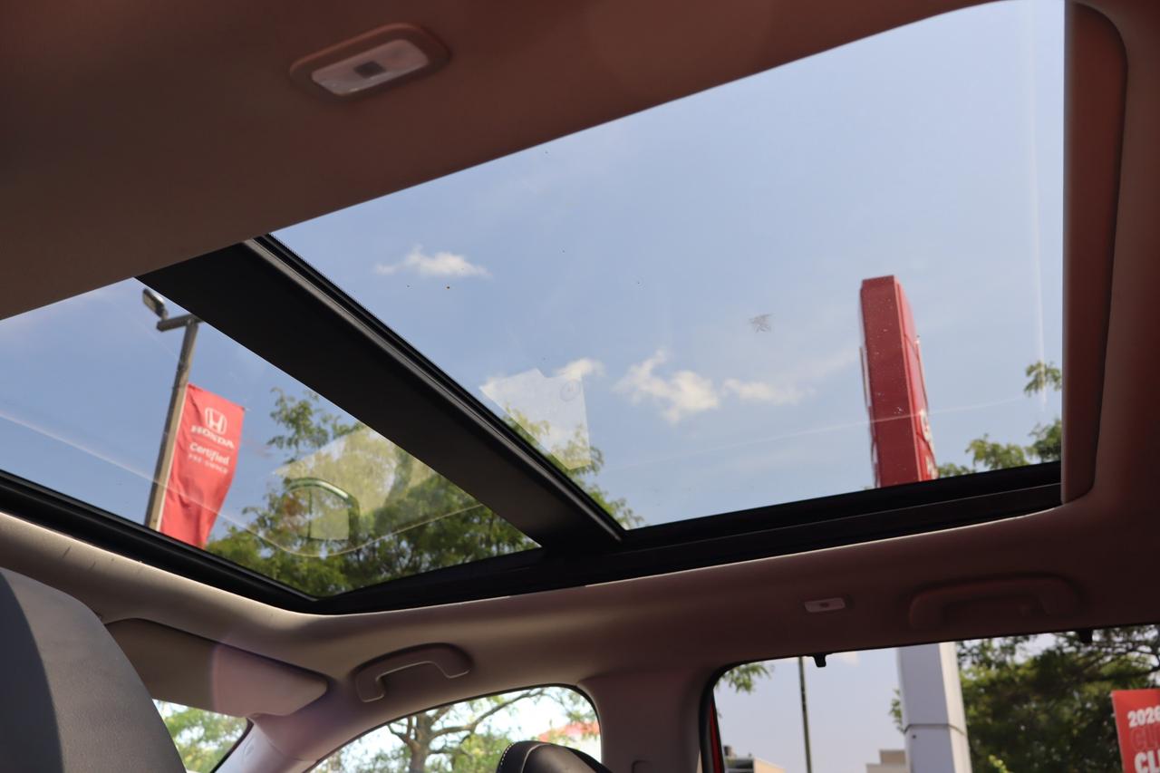 2025 Honda Pilot Touring 4dr All-Wheel Drive Photo