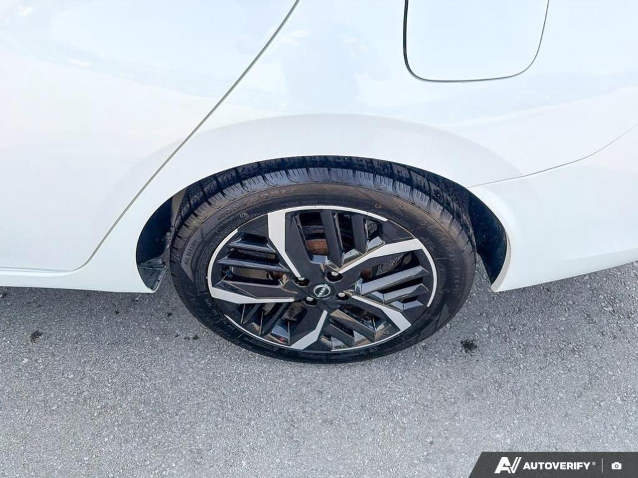 2023 Nissan Versa SR 4DR SEDAN Photo