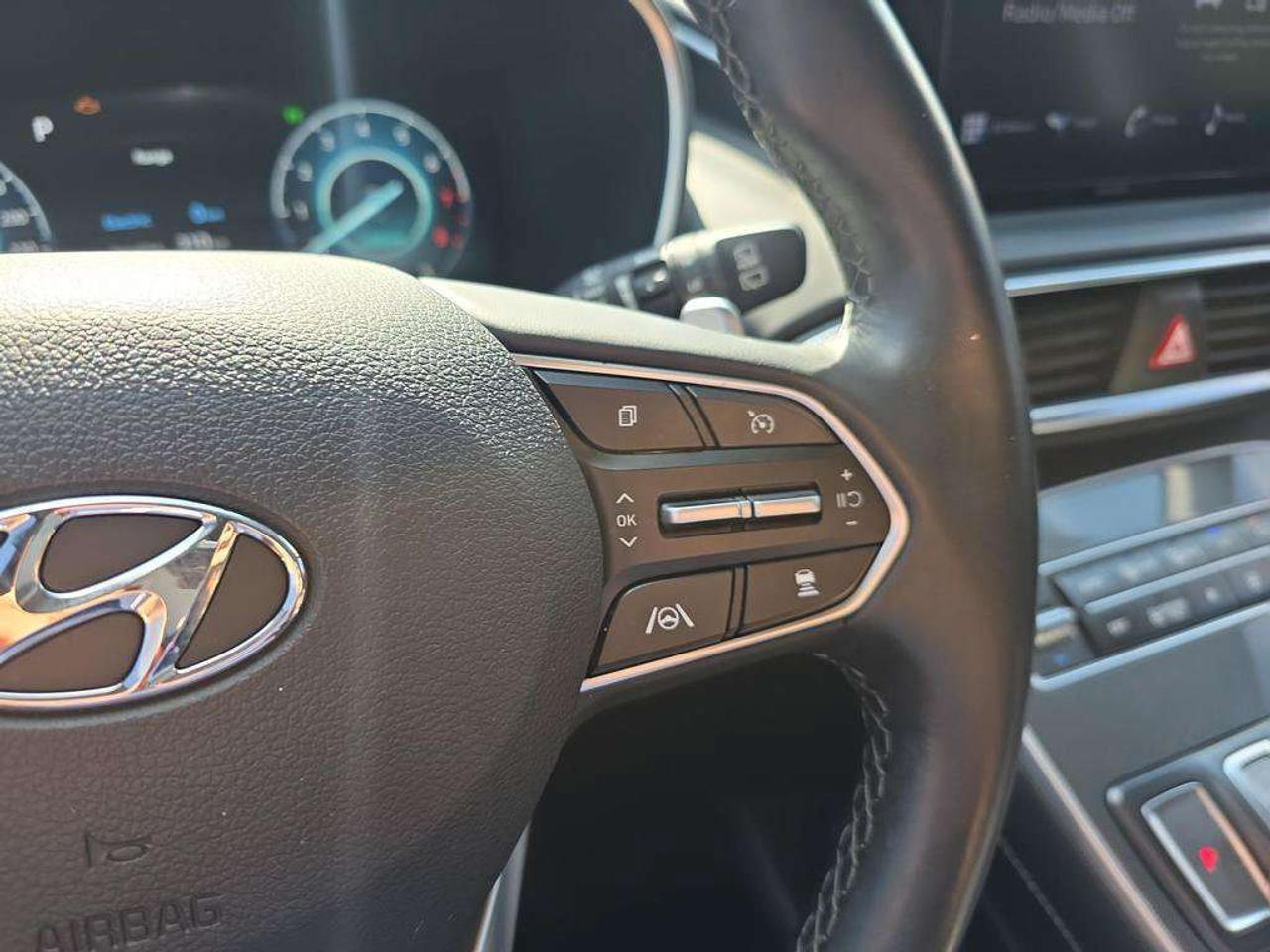 2022 Hyundai Santa Fe Luxury   NO ACCIDENTS 1 OWNER EV 50KM 7.1L/100KM Photo